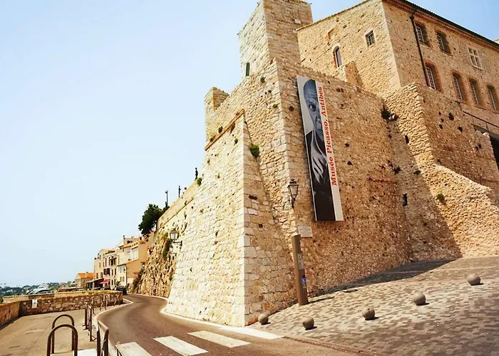 Apartment Tiloft Antibes